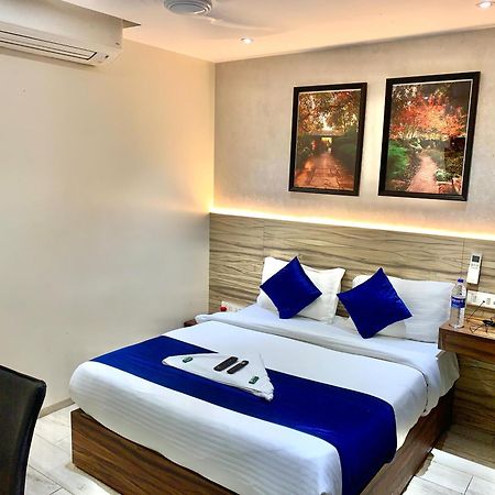 The Dream Residency Hotel Мумбай Екстериор снимка